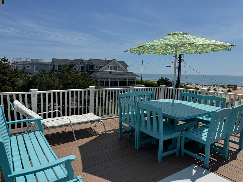 Upper deck with ocean view